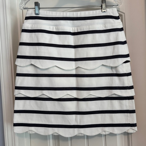 J McLaughlin 4 Providence Pedal Skirt ~ Nautical Stripe Scalloped Preppy - Picture 1 of 5